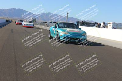 media/Nov-19-2022-Speed Ventures (Sat) [[eb5c8f9508]]/Around the Pits/Pre Grid Race Group/